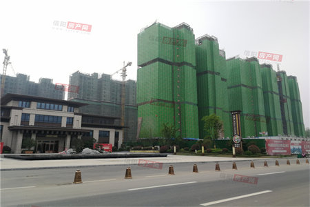 浉河区金色家园证齐房东置换急售送装修采光好诚心出售随时看房